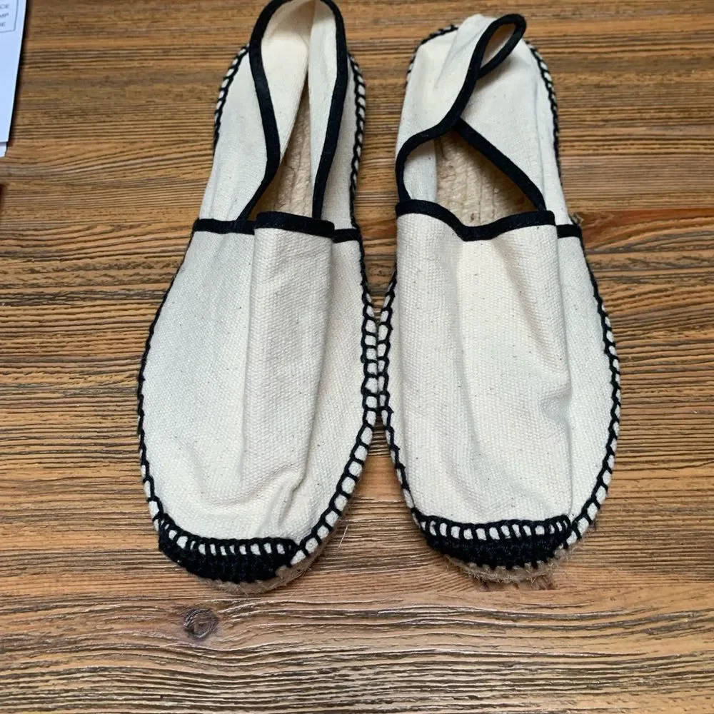 NWOT Toni Pons Cream and Black Espadrilles with Woven Fabric and Rope Soles